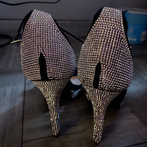 Black & Bling Forever Heel size 8! - Picture 4 of 4